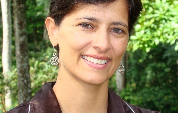 http://weec2015.org/new-keynote-speaker-mirian-vilela/