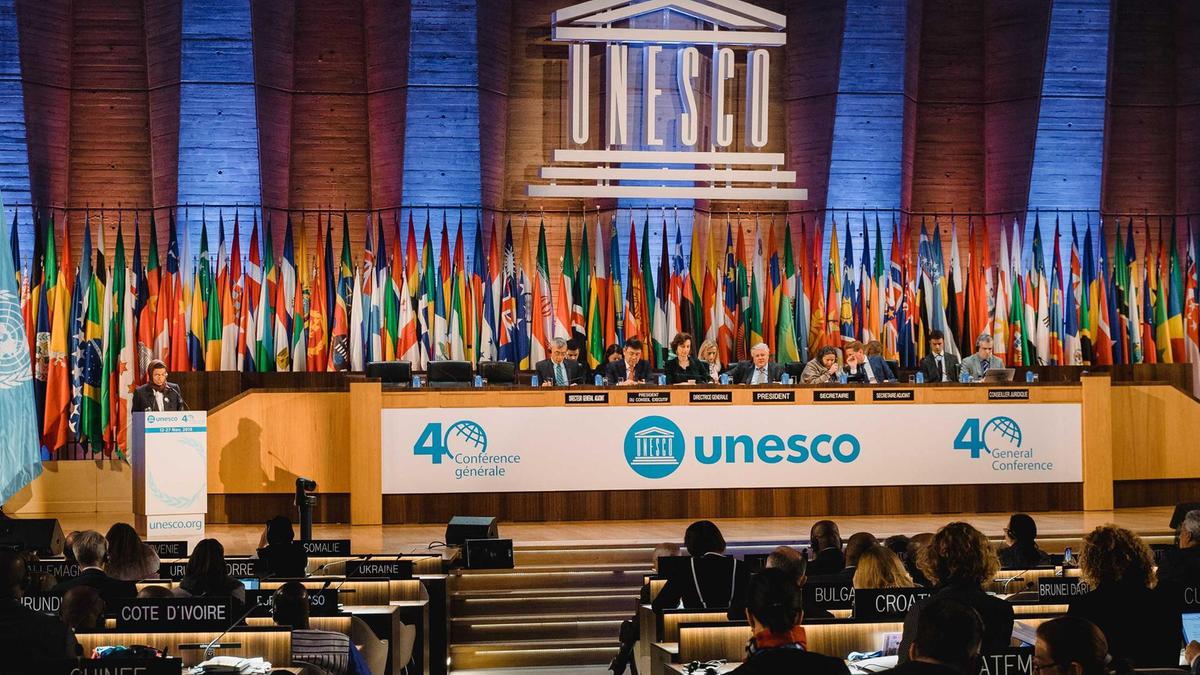 La 40ª Conferencia General de la UNESCO adopta por unanimidad una Resolución sobre la Carta de la Tierra