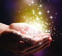 Próximamente disponible: Vivir en la Magia (Edición limitada) Próximamente disponible: Vivir en la Magia (Edición limitada)